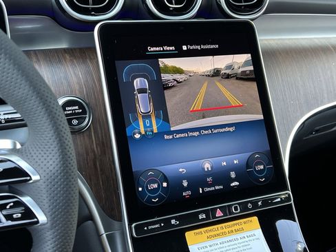 Used 2026 Mercedes-Benz GLC 300 4MATIC image 17