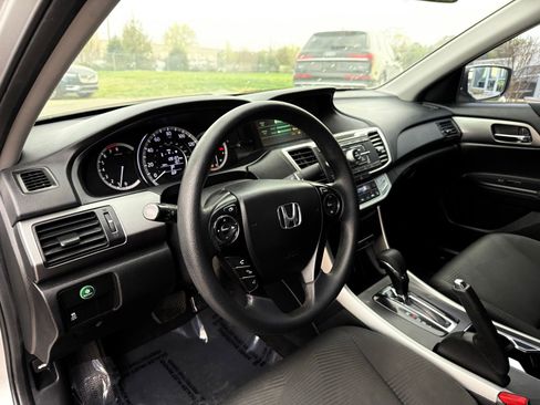 Used 2015 Honda Accord LX image 12