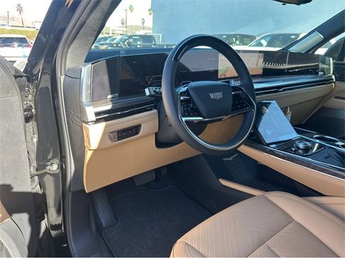 New 2025 Cadillac Escalade IQ Luxury 2 image 27