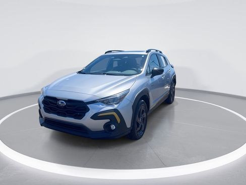 Used 2024 Subaru Crosstrek 2.5i Sport w/ Crosstrek Mirror Package AWD/4WD image 4