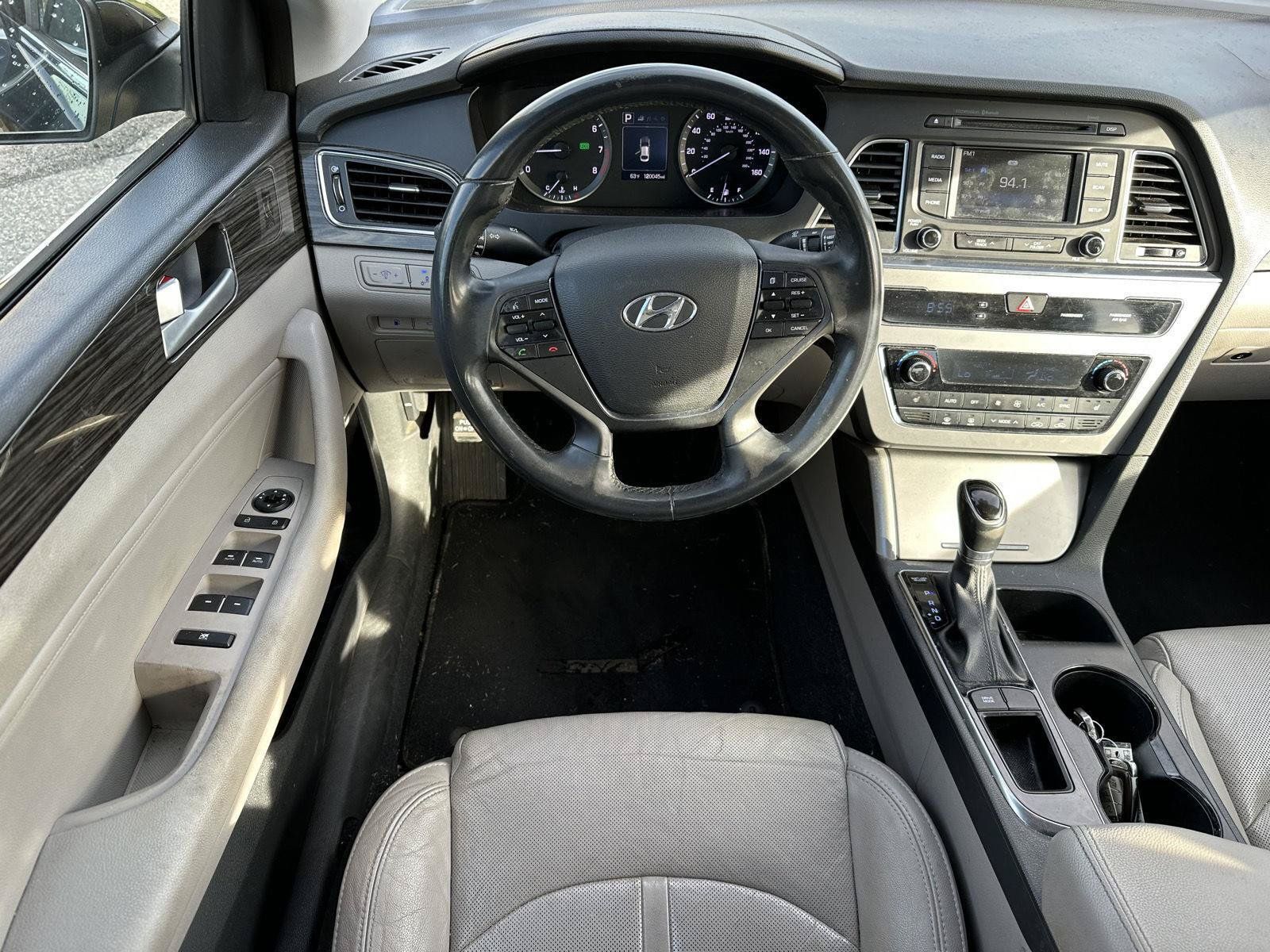 Used 2015 Hyundai Sonata Limited FWD image 12