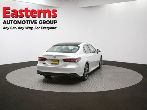 Used 2023 Toyota Camry XLE w/ Navigation Package image 38