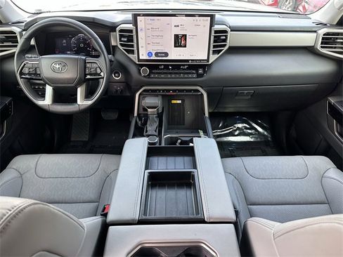 Used 2024 Toyota Tundra Limited image 9