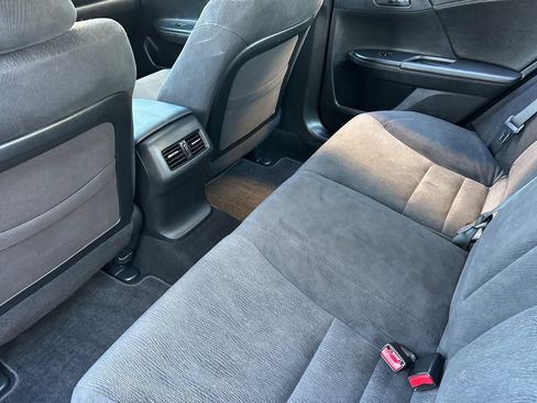 Used 2013 Honda Accord EX image 12