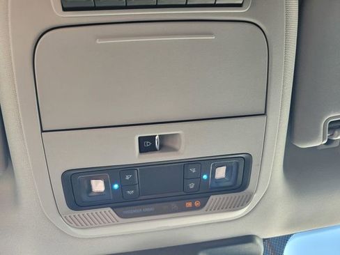 New 2025 Ford F550 4x4 SuperCab Super Duty image 28