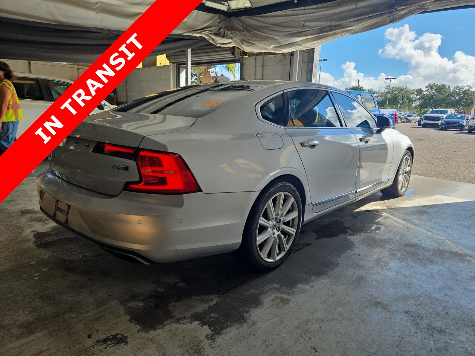 Used 2018 Volvo S90 T6 Inscription w/ Convenience Package AWD/4WD image 4