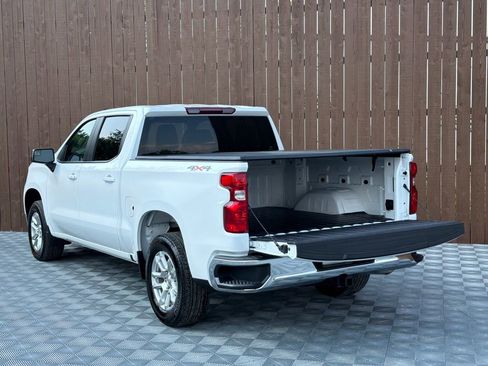 Used 2024 Chevrolet Silverado 1500 LT AWD/4WD image 18