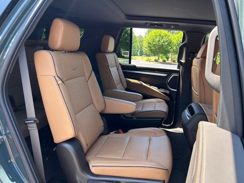 Used 2025 Cadillac Escalade Premium Luxury RWD image 56