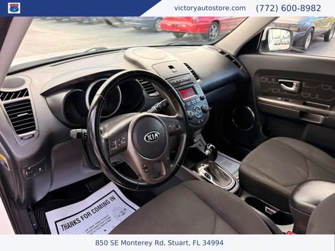 Used 2013 Kia Soul + FWD image 3