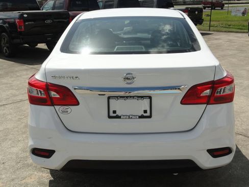 Used 2019 Nissan Sentra S FWD image 4