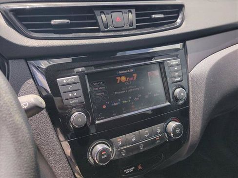 Used 2020 Nissan Rogue Sport S FWD image 14