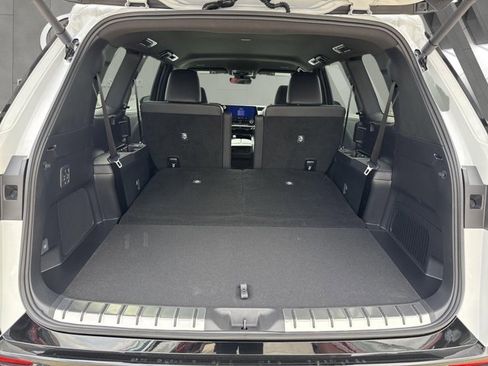 Certified 2026 Lexus TX 500h AWD w/ Technology Package image 22