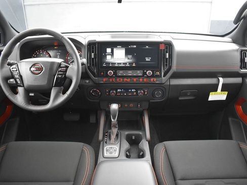 New 2026 Nissan Frontier PRO-4X w/ Pro-4x Convenience Package image 9