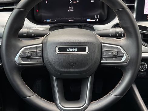 Used 2022 Jeep Compass Limited w/ Elite Group AWD/4WD image 13
