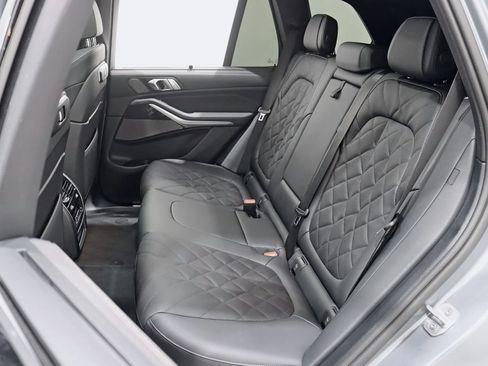 Used 2026 BMW X5 xDrive40i w/ M Sport Package AWD/4WD image 31