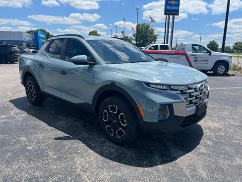 Used 2024 Hyundai Santa Cruz SEL w/ Activity Package AWD/4WD image 2