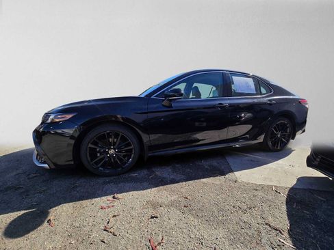 Used 2024 Toyota Camry XSE FWD image 6