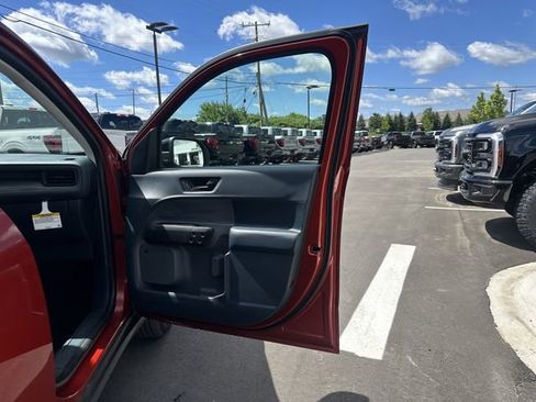 Certified 2024 Ford Maverick Lariat w/ Black Appearance Package FWD image 12