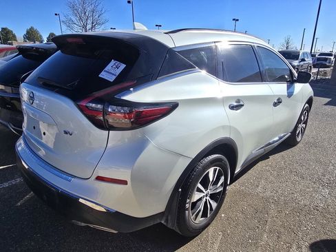 Used 2024 Nissan Murano SV image 4