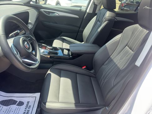 Used 2025 Buick Envision Avenir AWD/4WD image 17