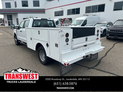 Used 2025 Ford F350 XL AWD/4WD image 3