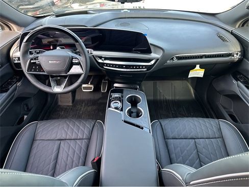 New 2026 Cadillac Lyriq V w/ Exterior Carbon Fiber Package image 27