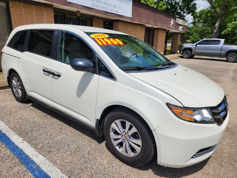 Used 2015 Honda Odyssey LX image 18