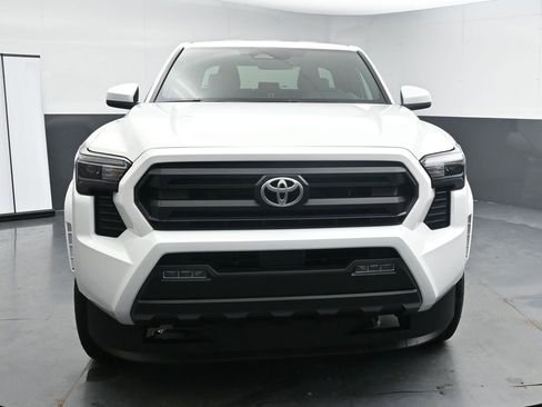 New 2026 Toyota Tacoma SR5 image 3