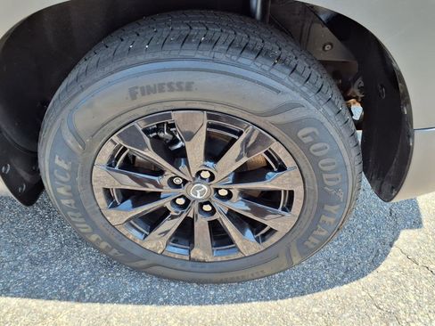 Certified 2025 MAZDA CX-50 2.5 Hybrid w/ Preferred Pkg image 19