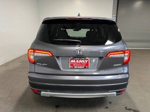Used 2021 Honda Pilot EX image 4