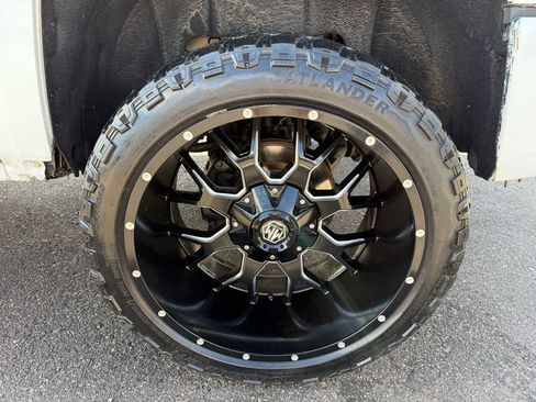 Used 2017 Chevrolet Silverado 1500 LT w/ LT Fleet Convenience Package image 12