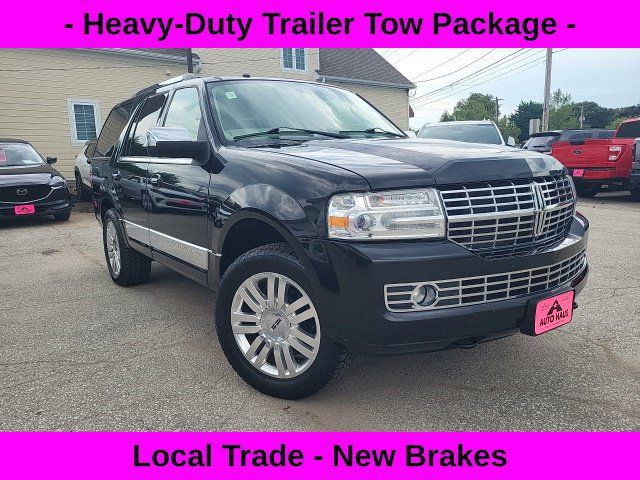 Used 2013 Lincoln Navigator 4WD w/ HD Trailer Tow Pkg image 1