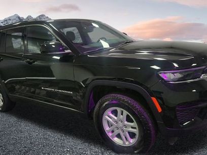 Used 2024 Jeep Grand Cherokee Laredo w/ Luxury Tech Group I