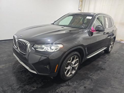 Used 2022 BMW X3 xDrive30i AWD/4WD image 2