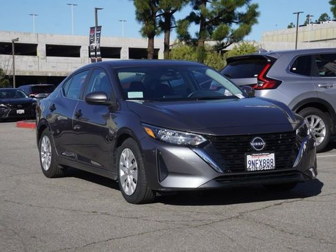 Certified 2024 Nissan Sentra 2.0 S image 2