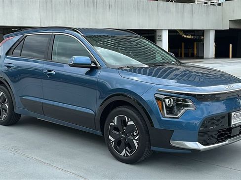 New 2026 Kia Niro Wind w/ Wind Preserve Package FWD image 1