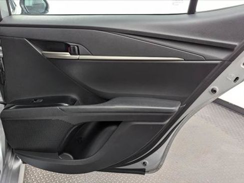 Used 2025 Toyota Camry LE FWD image 19