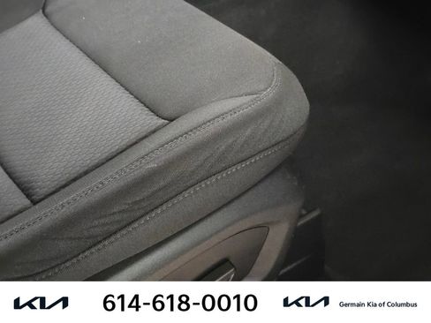 Used 2023 Ford Explorer XLT image 26