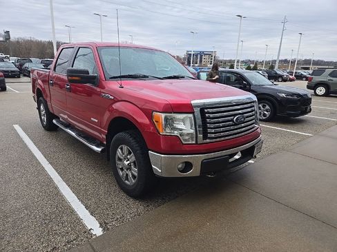 Used 2011 Ford F150 XLT w/ XLT Chrome Pkg image 2