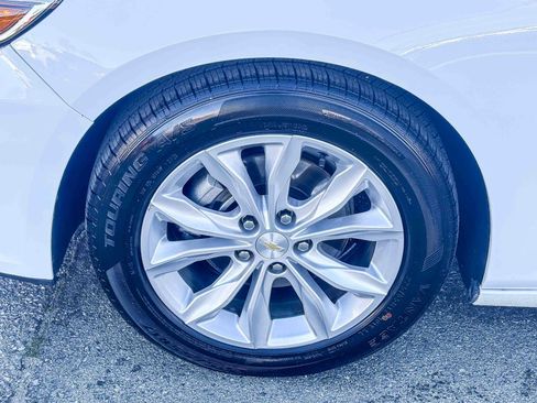 Used 2024 Chevrolet Malibu LT image 12