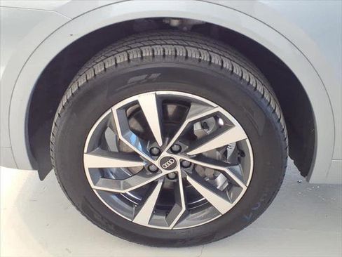Certified 2023 Audi Q5 2.0T Premium w/ Convenience Package image 8