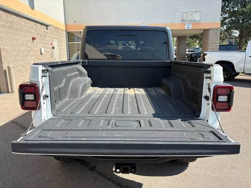 Used 2023 Jeep Gladiator Rubicon w/ LED Lighting Group AWD/4WD image 26