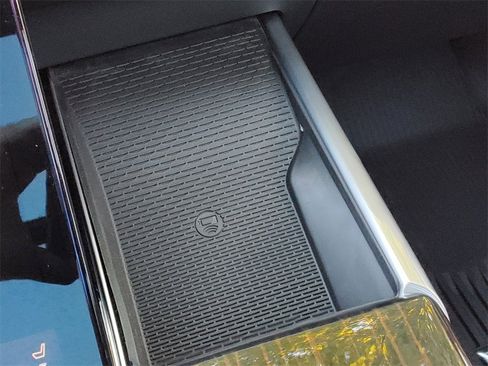 New 2026 Cadillac Escalade Luxury w/ LPO, Floor Liner Package image 27