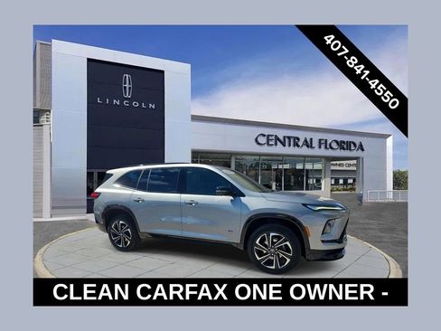 Used 2025 Buick Enclave Sport Touring w/ Power Package FWD image 1