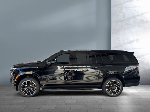 New 2026 Chevrolet Suburban RST w/ Comfort Package image 3