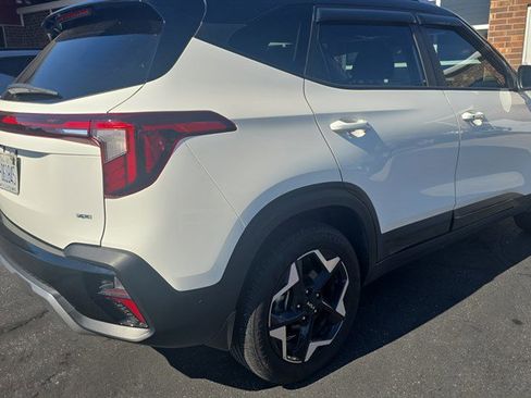 Used 2025 Kia Seltos S AWD/4WD image 4