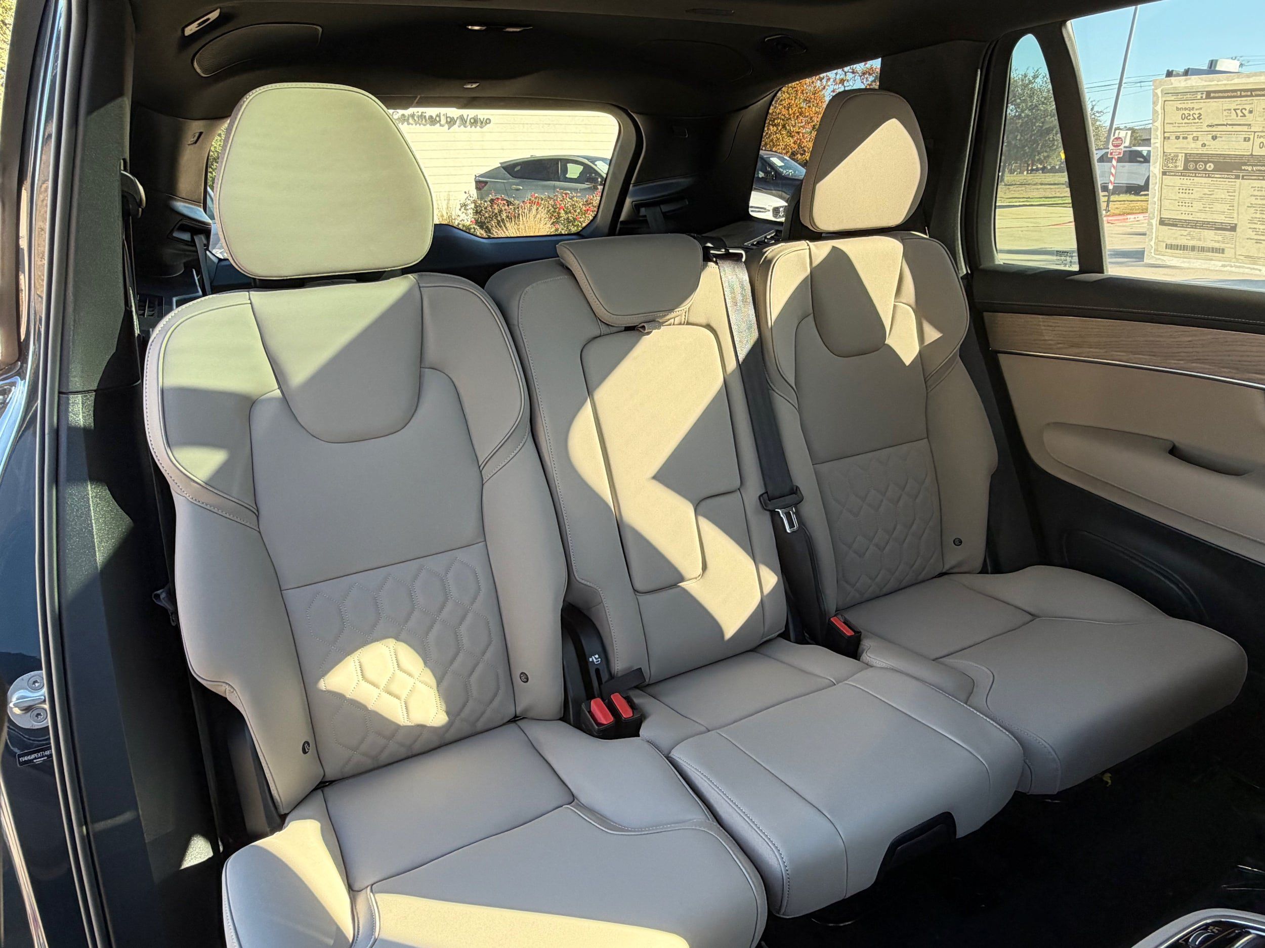 New 2026 Volvo XC90 T8 Plus w/ Protection Package Premier AWD/4WD image 10