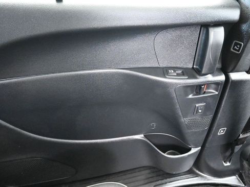 Used 2020 Chrysler Pacifica Touring-L image 57