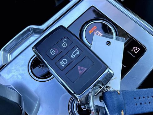 Used 2023 Land Rover Range Rover Autobiography AWD/4WD image 38