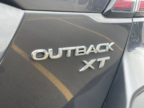 Used 2021 Subaru Outback Limited XT w/ Popular Package #2 AWD/4WD image 8